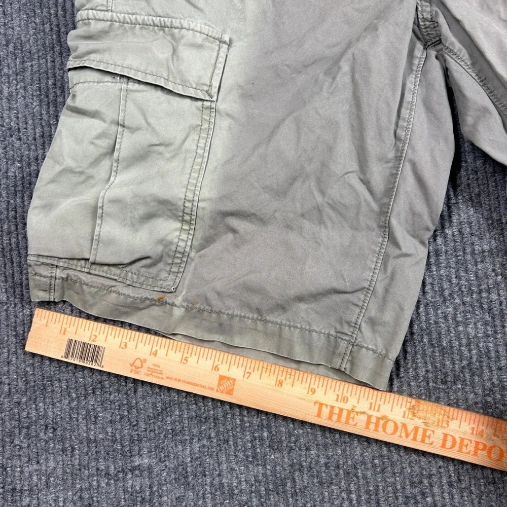 Vintage Gap Shorts Men's‎ 32 Cargo Gray Green Cotton Casual Flat Front Faded